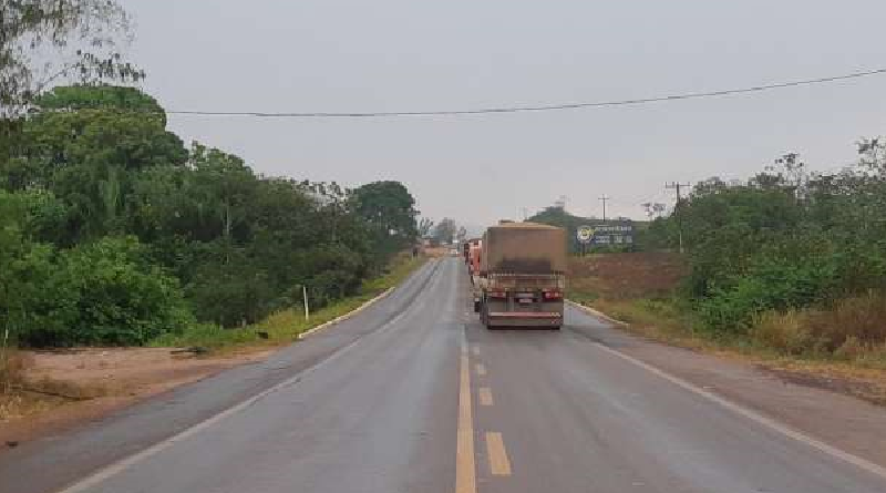Fila na rodovia BR 163 (Foto:Jornal Folha do Progresso)