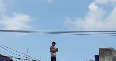 PM-negocia-com-homem-que-ameacava-se-jogar-de-laje-com-bebe-ao-colo