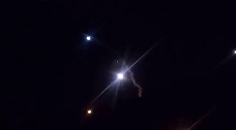 Imagens que seriam do ataque foram divulgadas pela TV iraniana  Foto: HO / IRIB / AFP