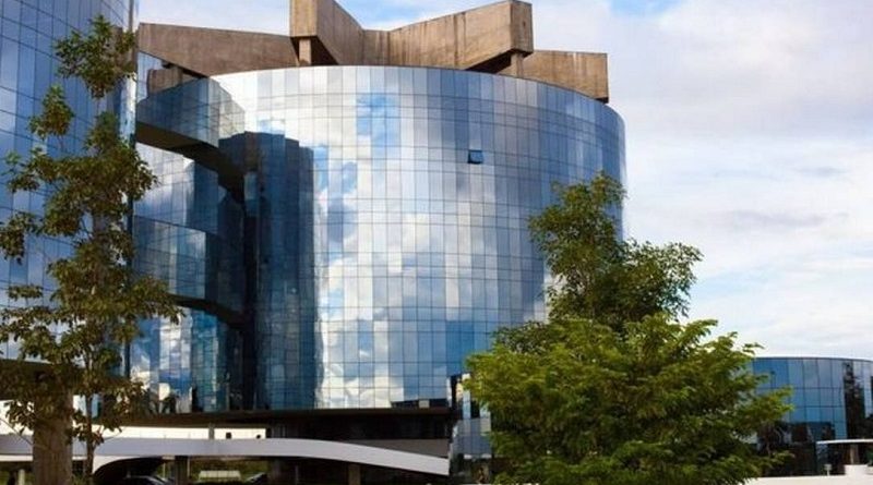 mpf.jpg.pagespeed.ic.FLxxfc3-Yy