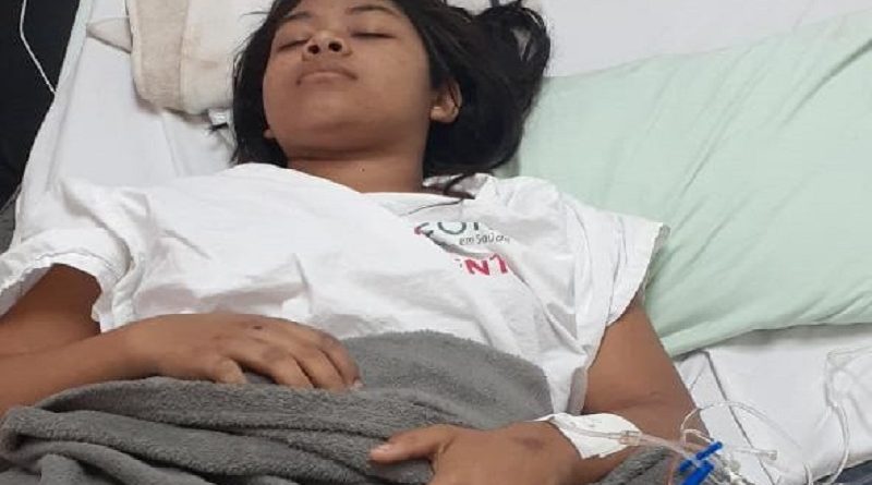 Elaine passou por cirurgia nas duas pernas ,continua internada , estado de saúde ainda não estável (Foto:Via WhatsApp)