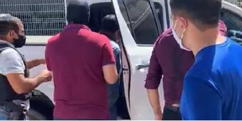 policia manda balea a esposa