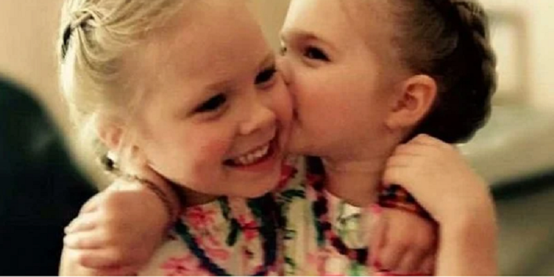 gemeas morta pela mae