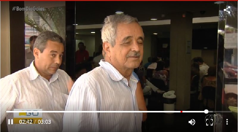 pai de zeze de camargo e luciano