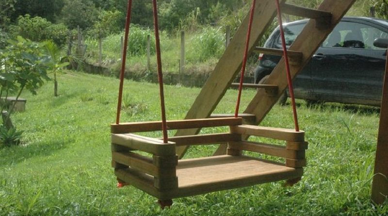 balanco-de-madeira-macica