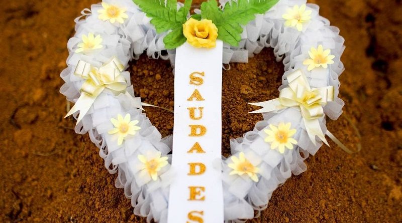 xhomenagem.jpg.pagespeed.ic.5TyXQ62mKn