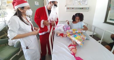 Entrega de presentes de Natal no Hospital Regional do Baixo Amazonas, em Santarém - Foto Comunicação Prá-Saúde