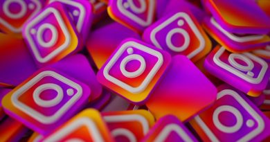 Pile of 3D Instagram Logos