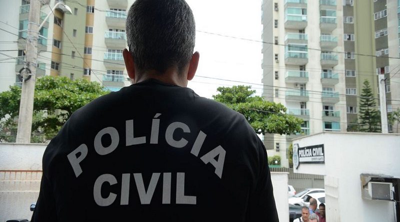 Vitória/ES - Polícia Civil do Espírito Santo faz paralização até a meia noite de hoje(8) em protesto ao assassinato de um investigador em Colatina e às más condições de trabalho. (Tânia Rêgo/Agência Brasil)