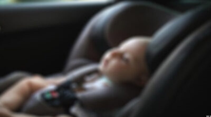 BEBE-ABANDONADO-EM-CARRO-CAPA-ILUSTRACAO-400x240