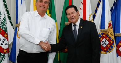 BOLSONARO E MOURAO