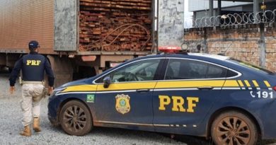 carreta-com-madeira-roubada-apreendida-sinop-2022--990x556