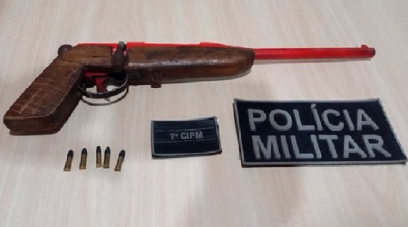 prisao-em-flagrante-pelo-crime-de-posse-ilegal-de-arma-de-fogo-e-municoes-625df3e53e885
