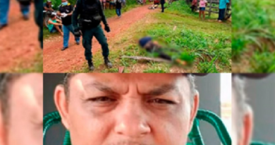 homem vendo as pessoas