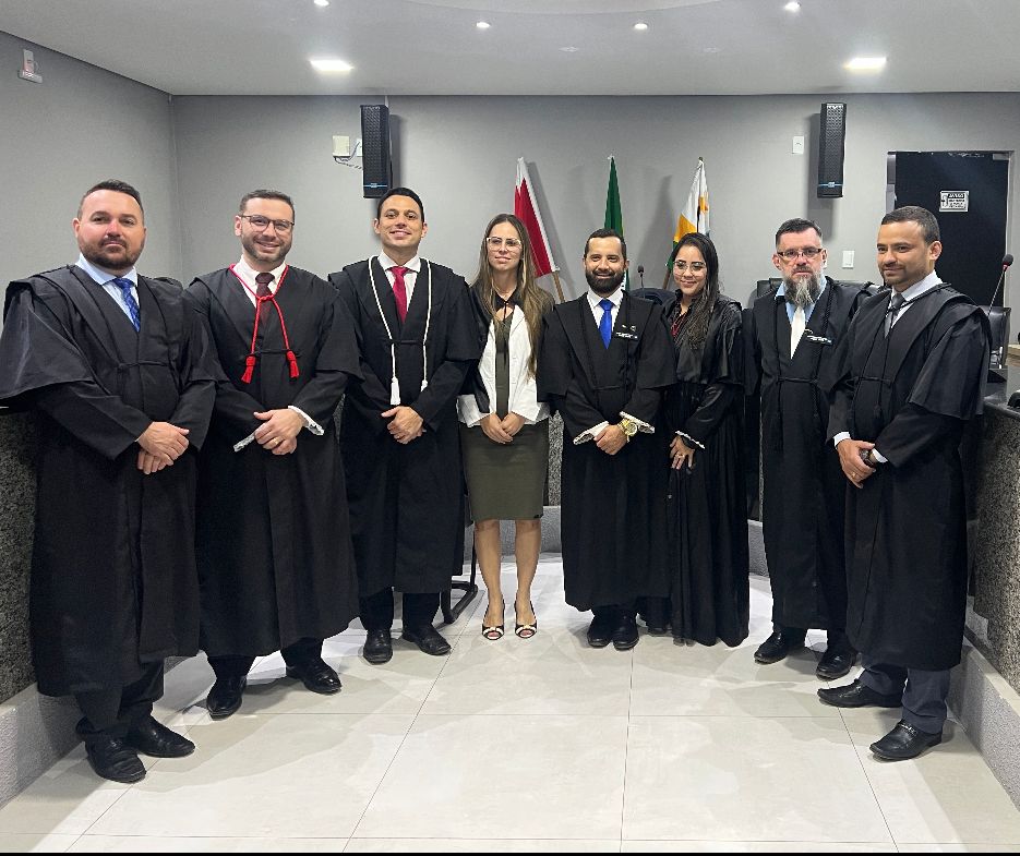 Junto esta a defesa de Maria aucelin e Joel Hilário junto com promotor Dr. Alan, Juiz Dr. Thiago e sua assessora Heloisa