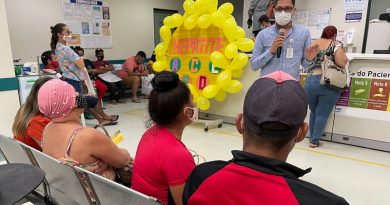 Orientações sobre prevenção foram repassadas a usuários que aguardavam por consultas no ambulatório de especialidades - Foto Pró-Saúde