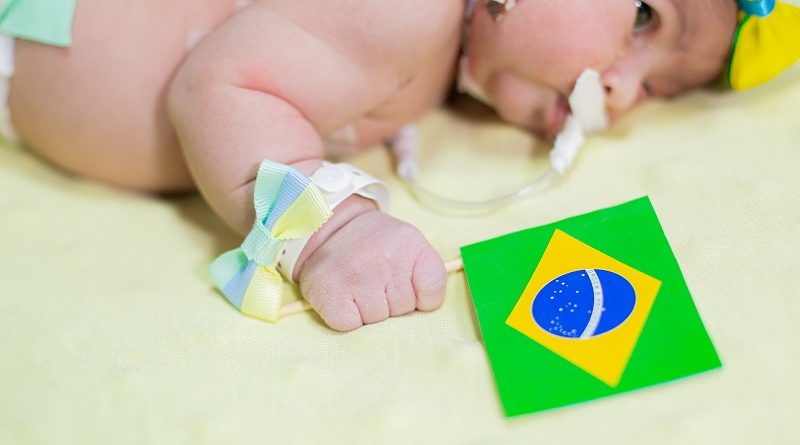 eodora Maria nasceu na UTI Neonatal do HRSP. Fotografia Nubia Suriane voluntaria da Pró-Saúde