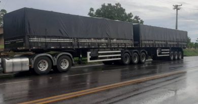 Carreta-cachaca-e-vodka_00784844_0_