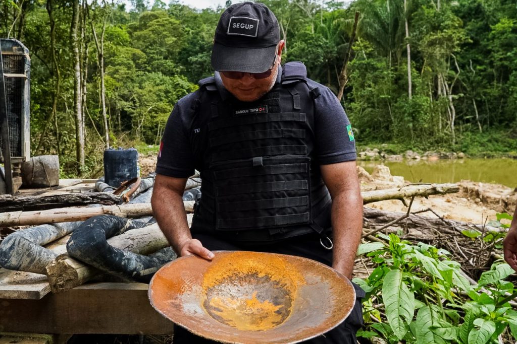 15951_ad86b174-5108-3d6f-f1c6-ab8071c8c488