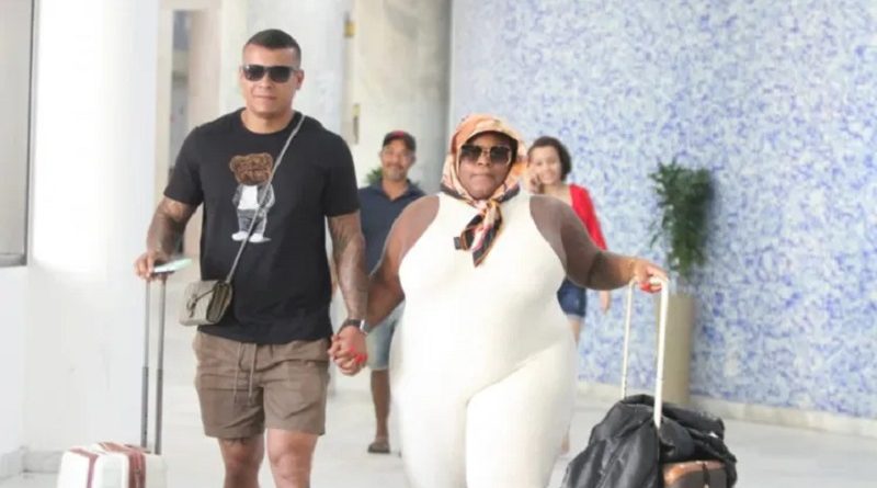 Jojo-e-namorado_00813864_0_-3