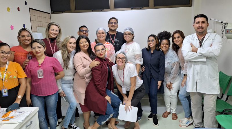 Colaboradores e voluntárias do HRBA na ação Dia de Diva_Instituto Mais Saúde