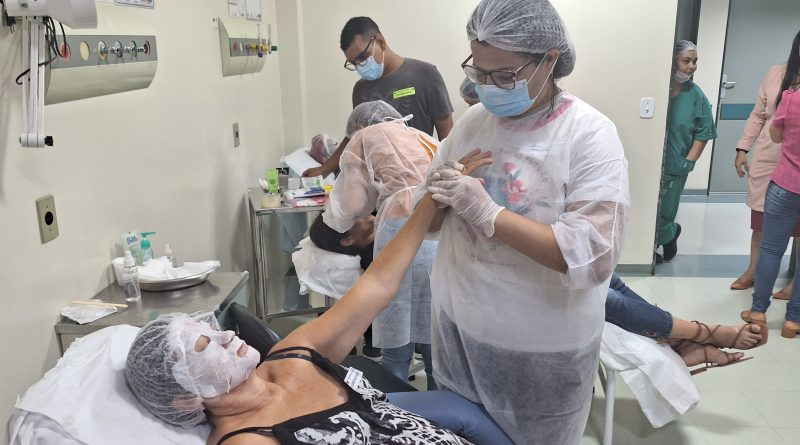 Pacientes receberam vários atendimentos de beleza e estética_Instituto Mais Saúde
