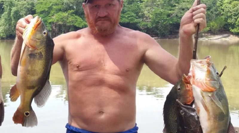 O Fazendeiro que ameaçou lula  -  Arilson Strapasson está proibido de se aproximar de Alter do Chão nos próximos 10 dias; na foto, ele posa para foto com   9Reprodução Facebook)