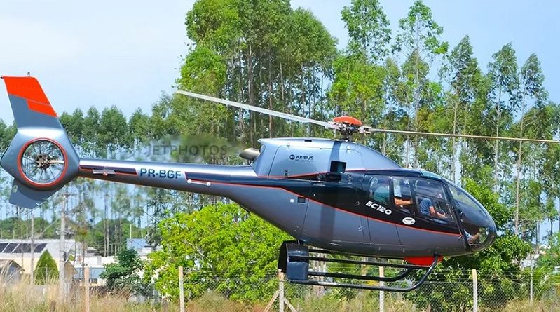 Helicóptero similar ao que sumiu na Amazônia — Foto: Marcos Vinicyus/Jetfotos