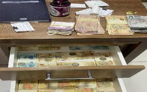 Operação apreendeu valores relacionados à venda de ouro ilegal — Foto: Ascom/PF