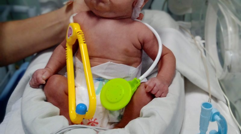 Bebes da UTI Neonatal participaram de ensaio fotografico em homenagem ao dia dos médicos. fotografia Ascom HRSP (1)