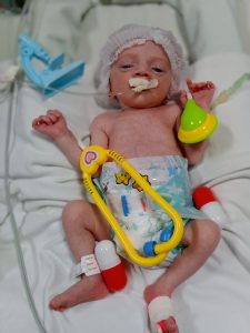 Bebes da UTI Neonatal participaram de ensaio fotografico em homenagem ao dia dos médicos. fotografia Ascom HRSP (3)