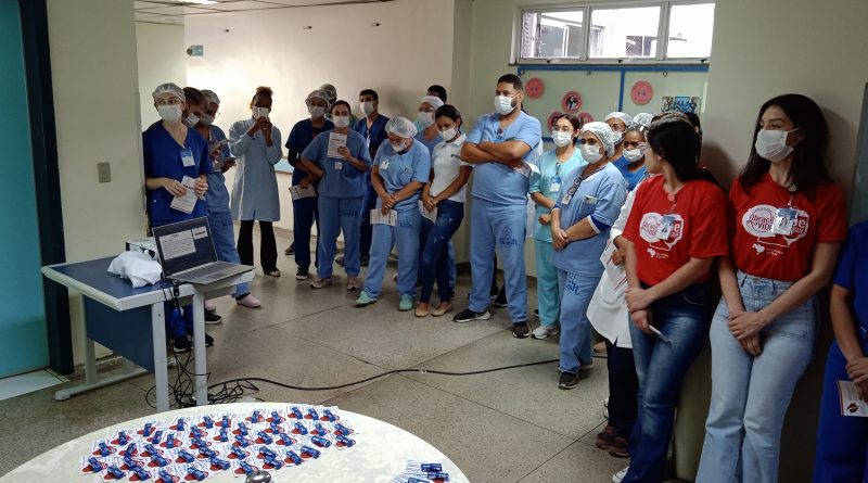 Orientações de Hemovigilancia ajudam garantir a segurança do Paciente no HRSP. Fotografia AscomHRSP (2)