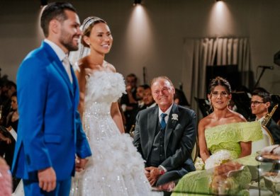 'Barão do agro' fez festa de casamento milionária para filha, Rayssa Scheffer — Foto: @torinzanette