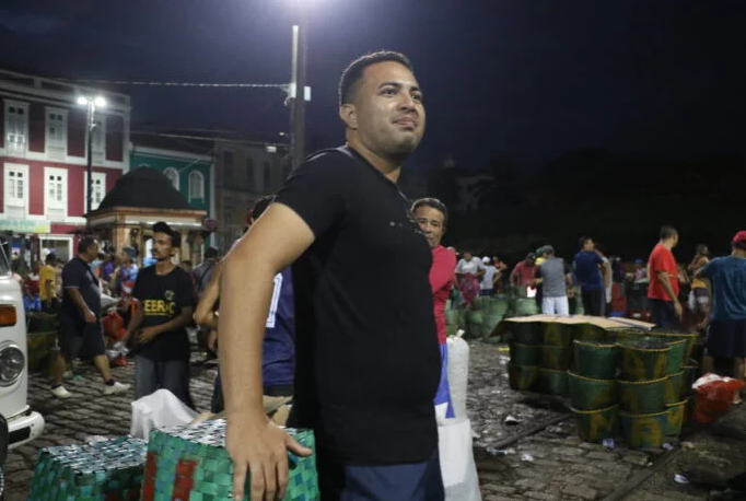 Rivaldo Rodrigues, dono de ponto de açaí. Foto: Irene Almeida/Diário do Pará