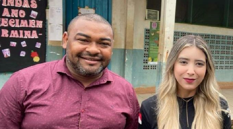 delegada e escrivão 111