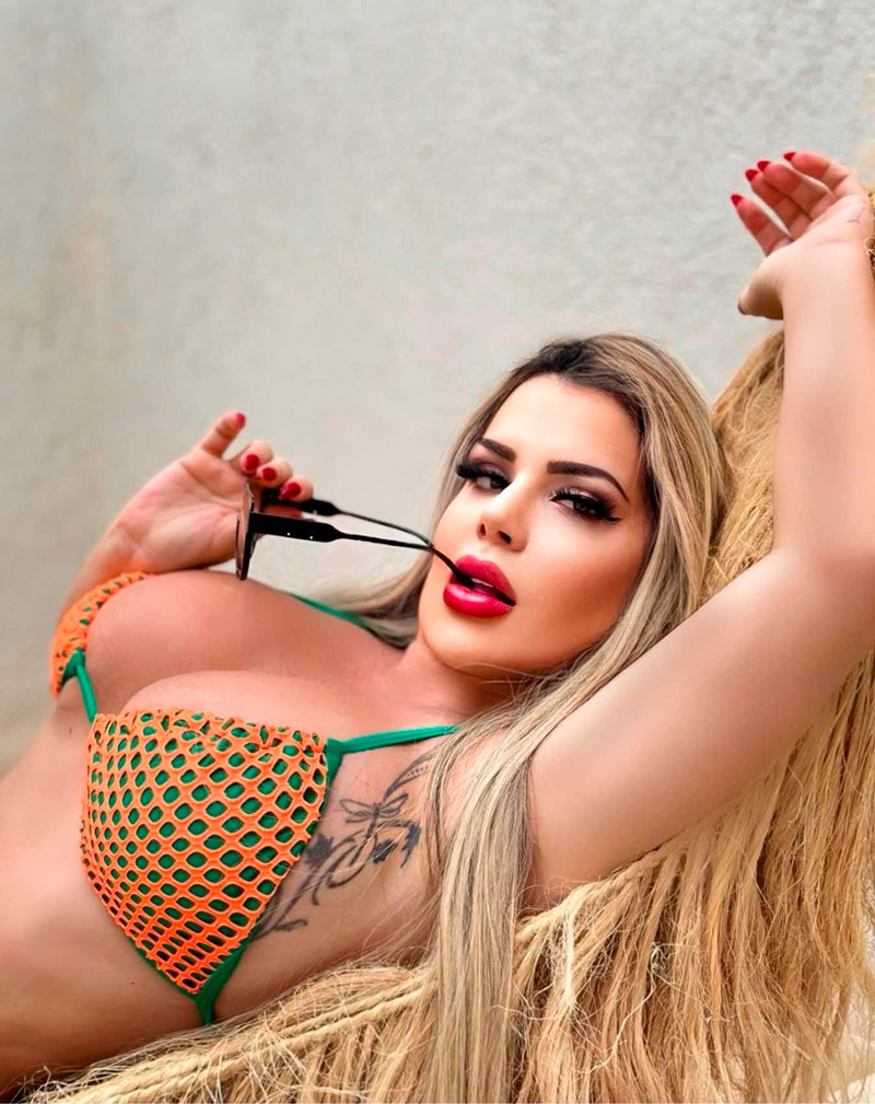 Denise Rocha é capa da Playboy África – Foto: Johnne de Oliveira/ CO Assessoria