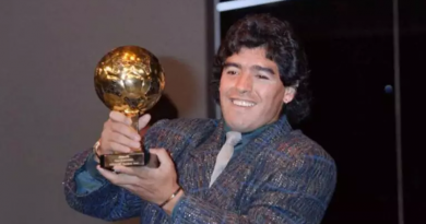 508182343-fbl-award-maradona-610x400
