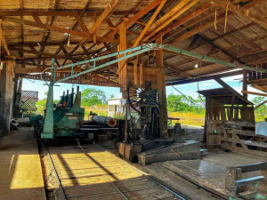 Os equipamentos são avaliados em cerca de R$ 2 milhões. Também foram apreendidos cerca de 140 metros cúbicos de madeira avaliado em R$ 70 mil | Foto: Divulgação/Polícia Federal