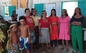 As assembleias desempenham um papel fundamental no fortalecimento da organização social, na troca de informações e no direcionamento de novas iniciativas do povo | Foto: Cristabell López