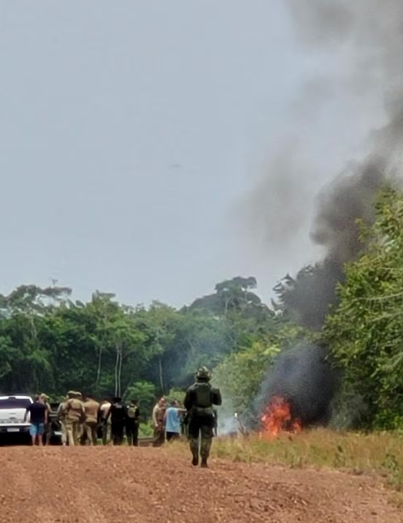 FAB intercepta aeronave com drogas no Amazonas — Foto: Divulgação/FAB