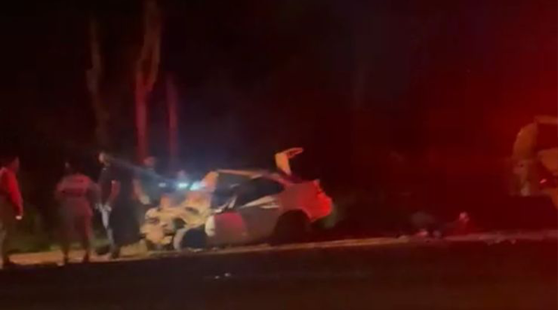 Veiculo onde estavam as vitimas (Foto>Reprodução)