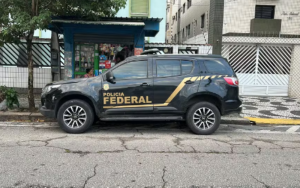 Operação Narco Vela, da Polícia Federal, acontece em Santos — Foto: Danilo Santos/g1