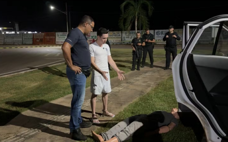 O médico e namorado da vítima Bruno Felisberto do Nascimento Tomiello de 29 anos participa da simulação do crime realizada pela Politec Foto- Reprodução (1)