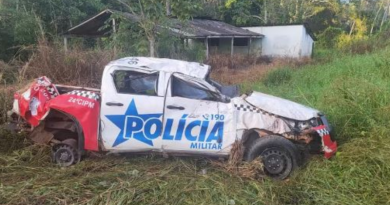 viatura pm destruida