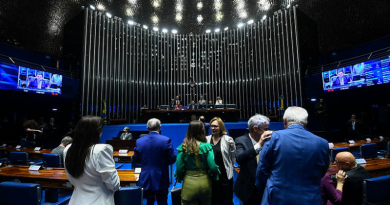 Senadores durante a sessão plenária desta quarta-feira _ Foto_ Marcos Oliveira-Agência Senado