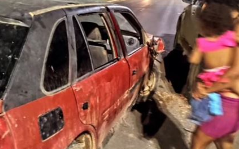 carro colide camionete (1)