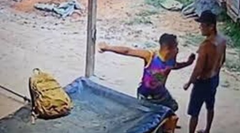 idoso é morto a facadas