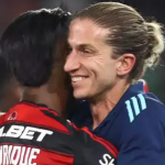 Vai ficar! Após impasse, Filipe Luís renova com o Flamengo por duas temporadas