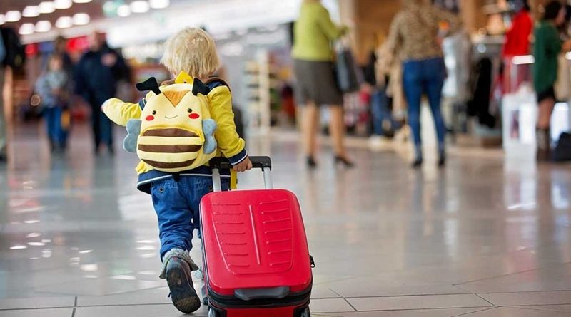 criança viagem